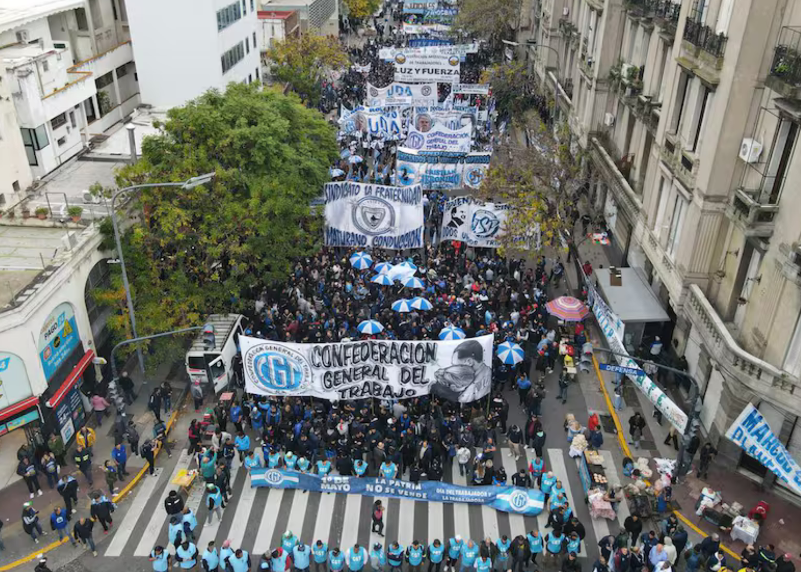 1° de Mayo: la CGT marcha contra Milei un día después de la aprobación de la reforma laboral